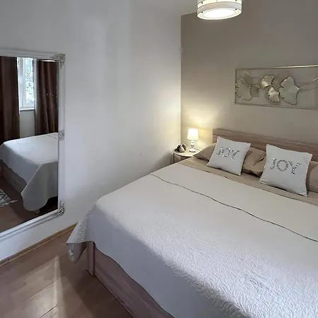 Apartmán 1 Bedroom Gorgeous In *